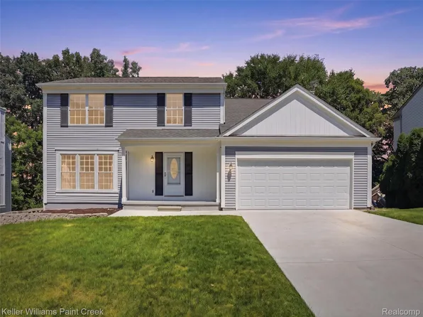 543 Arlington Dr, Rochester Hills, MI 48307