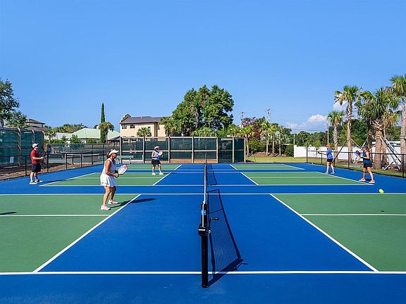 New Pickle Ball Courts