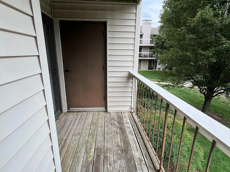 1113 Castle Harbour Way #2B — Photo 27