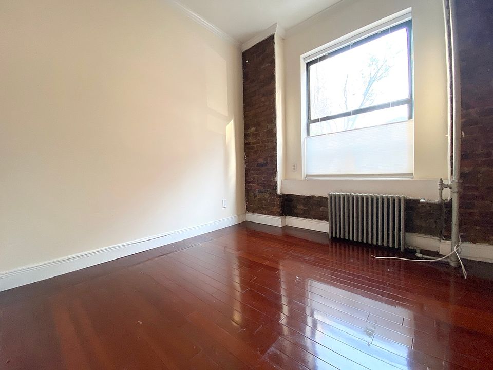1st image of 223 E 28th St APT 1FW