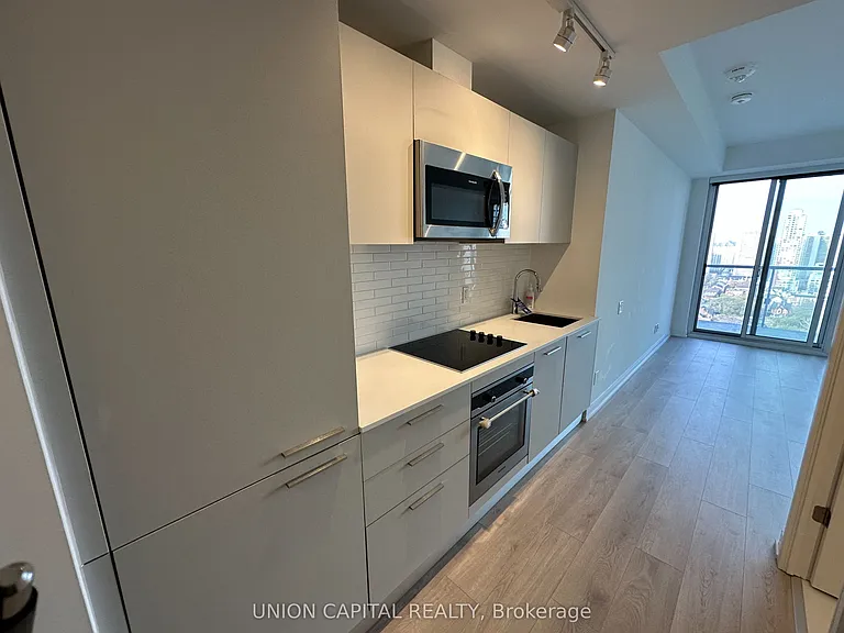 3 Gloucester St #2605 — Photo 3