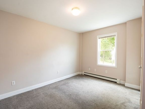 4th image of 616 Main St #1