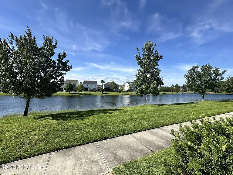 228 Dalton Cir — Photo 27