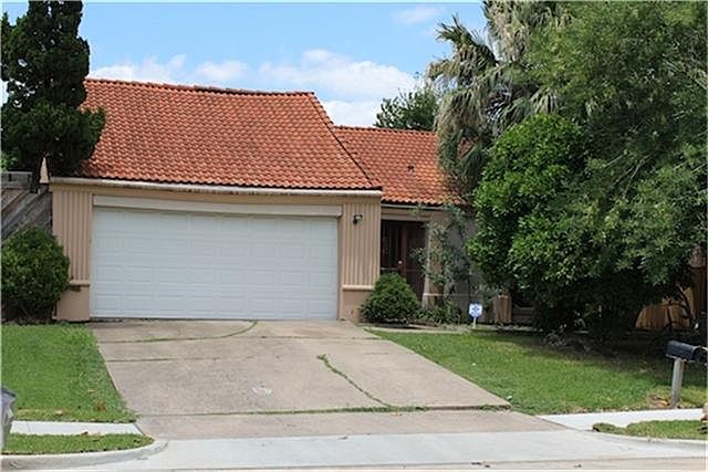 1st image of 6410 Ludington Dr