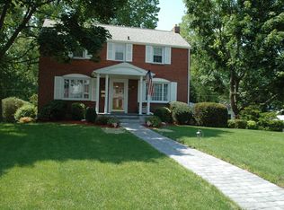 324 Twin Oaks Dr, Havertown, PA 19083