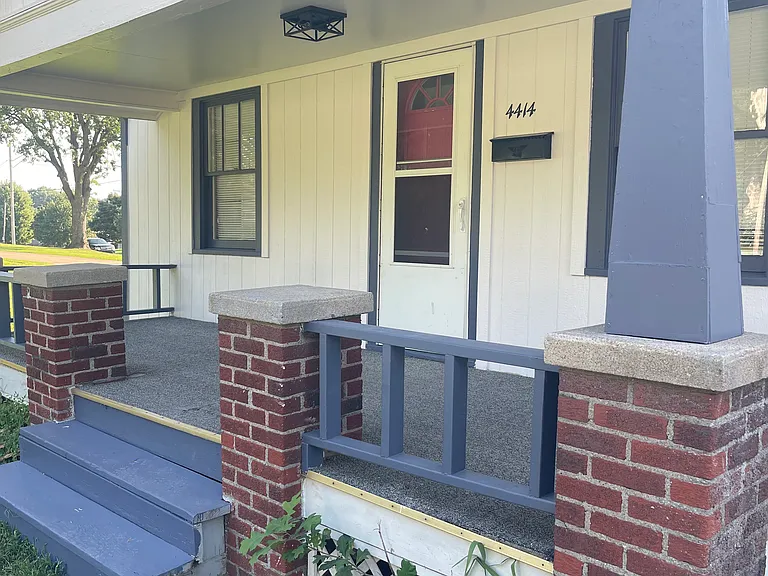 4414 Crisp Ave — Photo 2