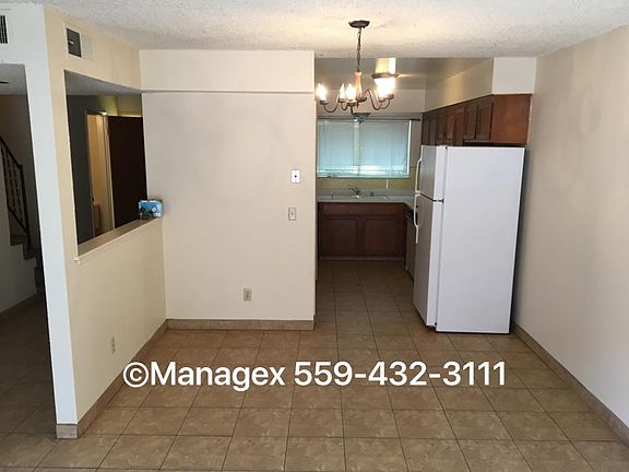 4th image of 3382 N Wishon Ave