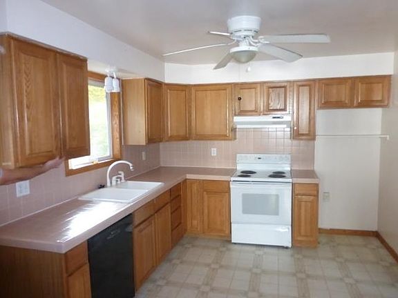 5th image of 8110 E Grace Ave