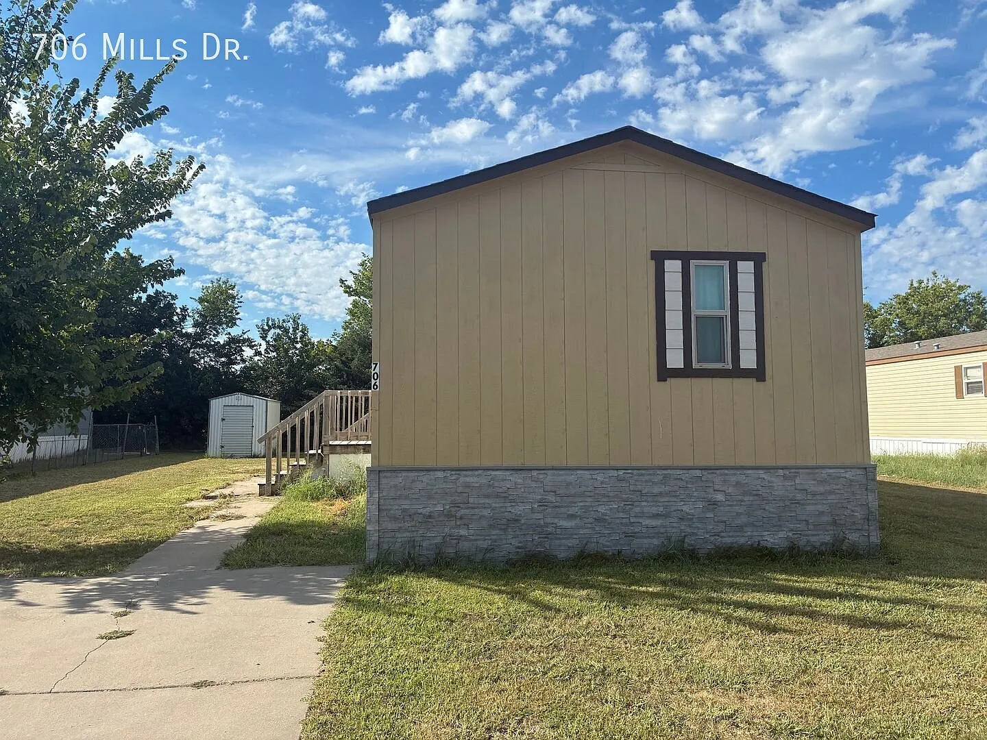 $699 move in special — Photo 1