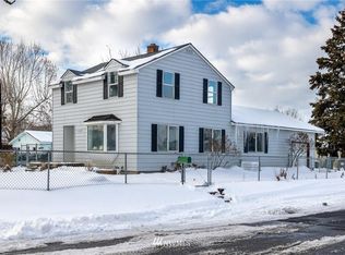 1102 Van Giesen St, Richland, WA 99354