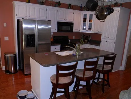 4 Bedroom House in Bogart! — Photo 3