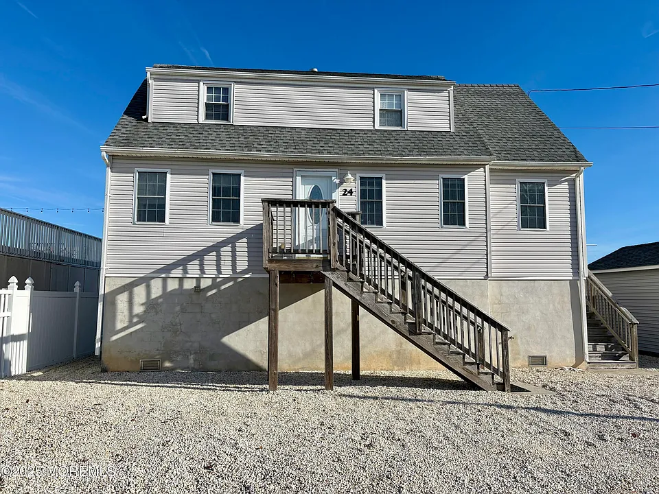 24 Richard Dr