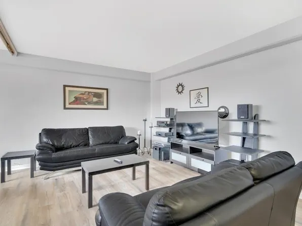 8800 Blvd East image 9 of 17