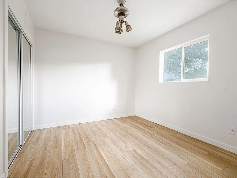 767 Ball Ave #A-D — Photo 7