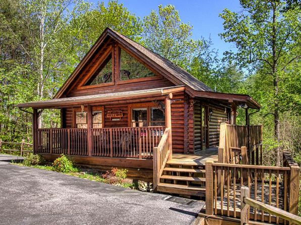 Log Cabin - Pigeon Forge TN Real Estate - 19 Homes For Sale | Zillow