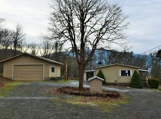 235 Ann Roy Dr, Grants Pass, OR