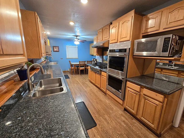 1679 Xavier St — Photo 11