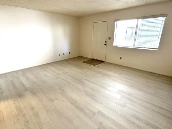 700 W University Dr Unit 108, Tempe, AZ 85281