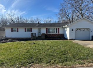 3149 Broadvue Cir, Zanesville, OH 43701