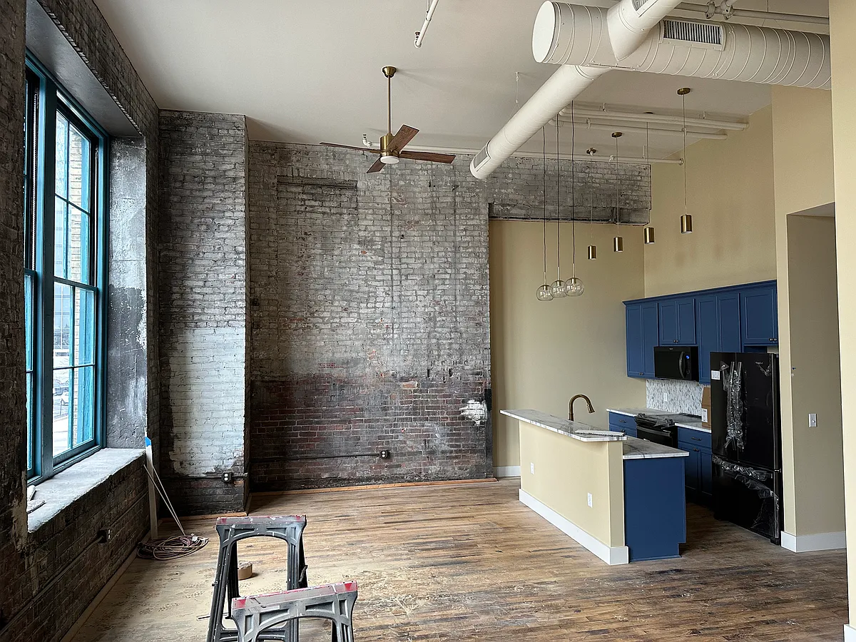 Building Photo - 725 Jefferson Ave #201