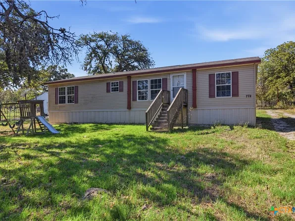 780 Oak Tree Rd, Seguin, TX 78155