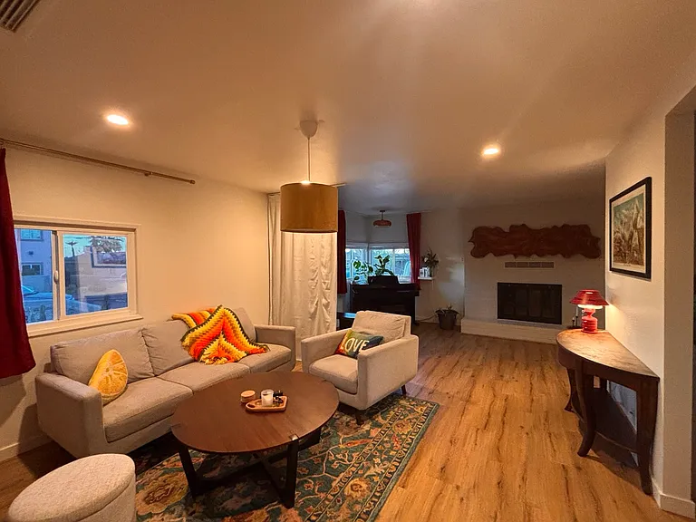 131 Copper St — Photo 2