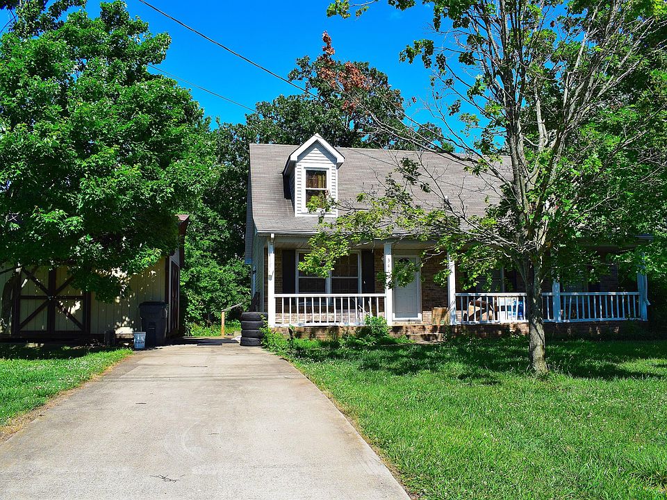 1st image of 3419 Oak Park Dr