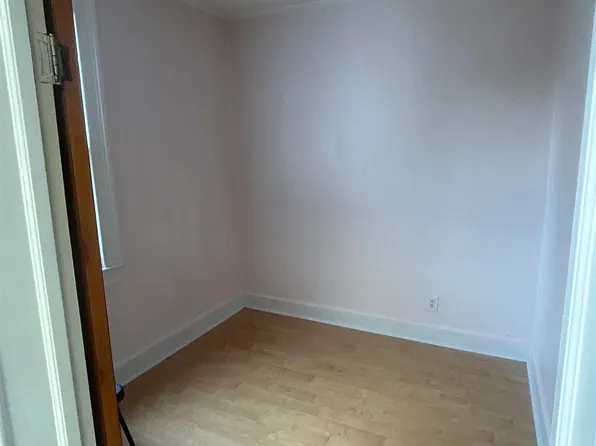 18 West 16th Street image 5 of 10