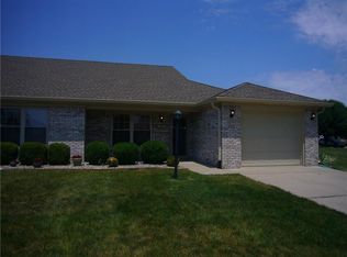 2085 Pelican Dr, Franklin, IN 46131