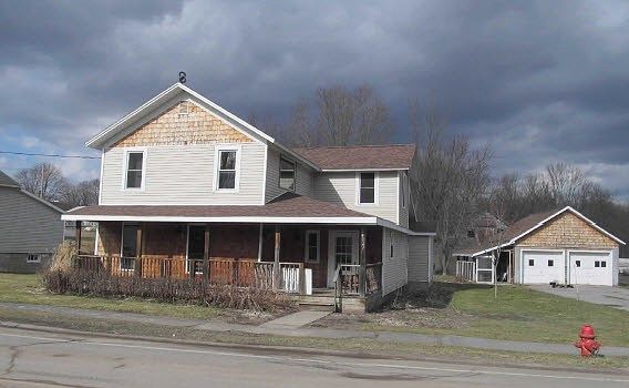 1st image of 14023 Canada St