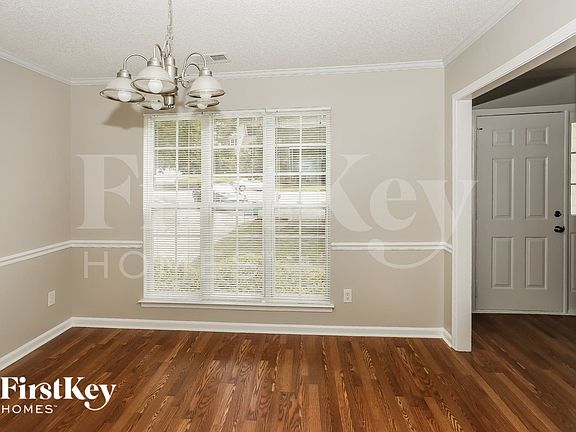 5th image of 12105 Meadow Post Ln