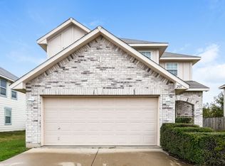 205 Crescent Ridge Dr, Fort Worth, TX 76140