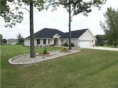 3255 N Country Club Rd photo 1
