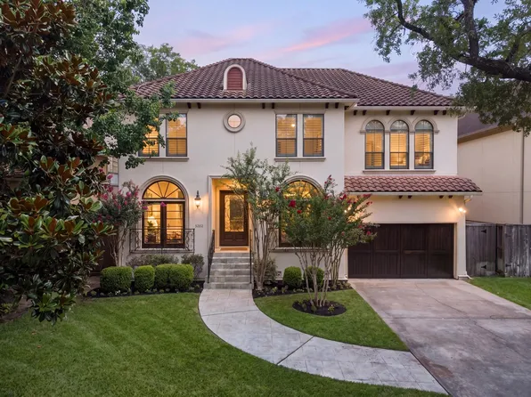 5202 Patrick Henry St, Bellaire, TX 77401