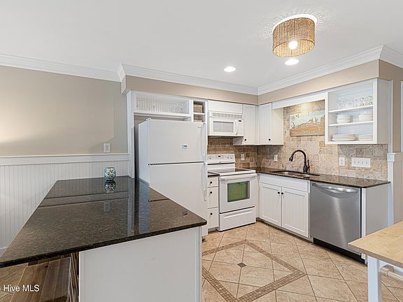 5th image of 301 E Commerce Way Road #255 Sea Spray