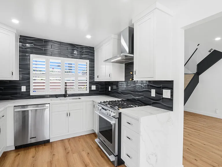 23981 Crescent Rd — Photo 9