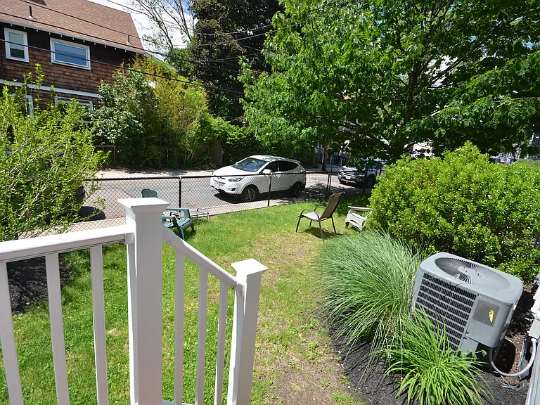 34 Raymond St #2A — Photo 26