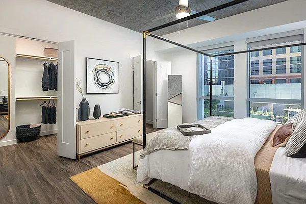 Adeline Luxury Living — Photo 36