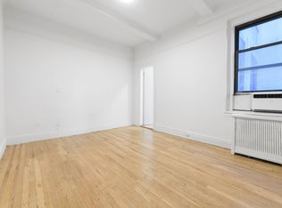151 W 74th St, New York, NY 10023