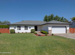 8611 N Maple St, Hayden Lake, ID 83835