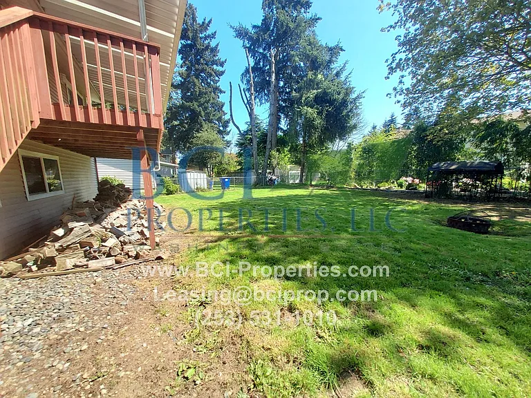 10616 98th St SW — Photo 25