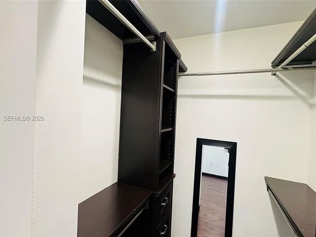 1094 Redwood St — Photo 11