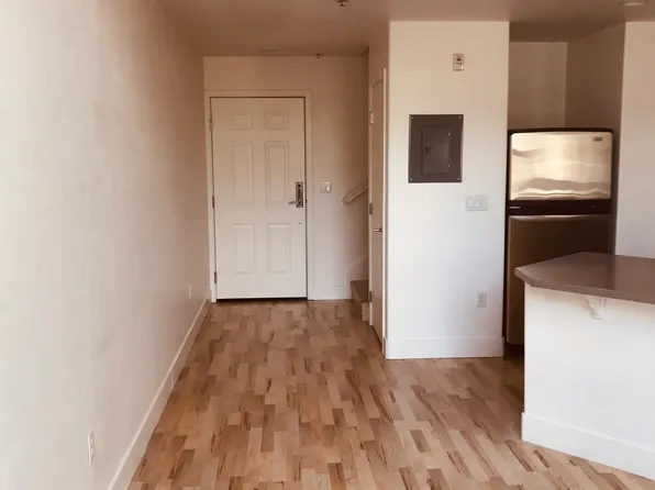 1730 27th St APT 13, Sacramento, CA 95816