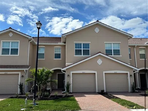 2813 Citrus St, Naples, FL 34120