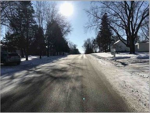 Exterior Neighborhood (street photo)