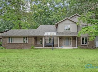 2374 Saint James Woods Blvd, Toledo, OH