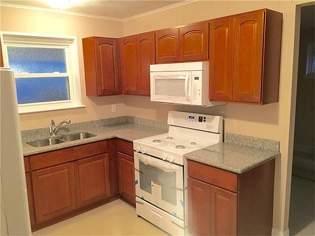2nd image of 5154 Mount Matterhorn St