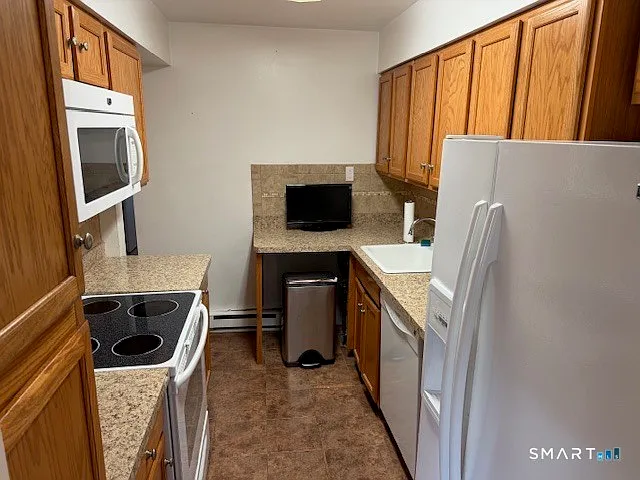 2 bed, 1.0 bath, 1023 sqft, $2,150 — Photo 3