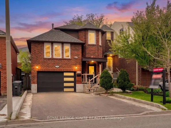 126 Sheldrake Ct, Brampton, ON L6Y 2W9