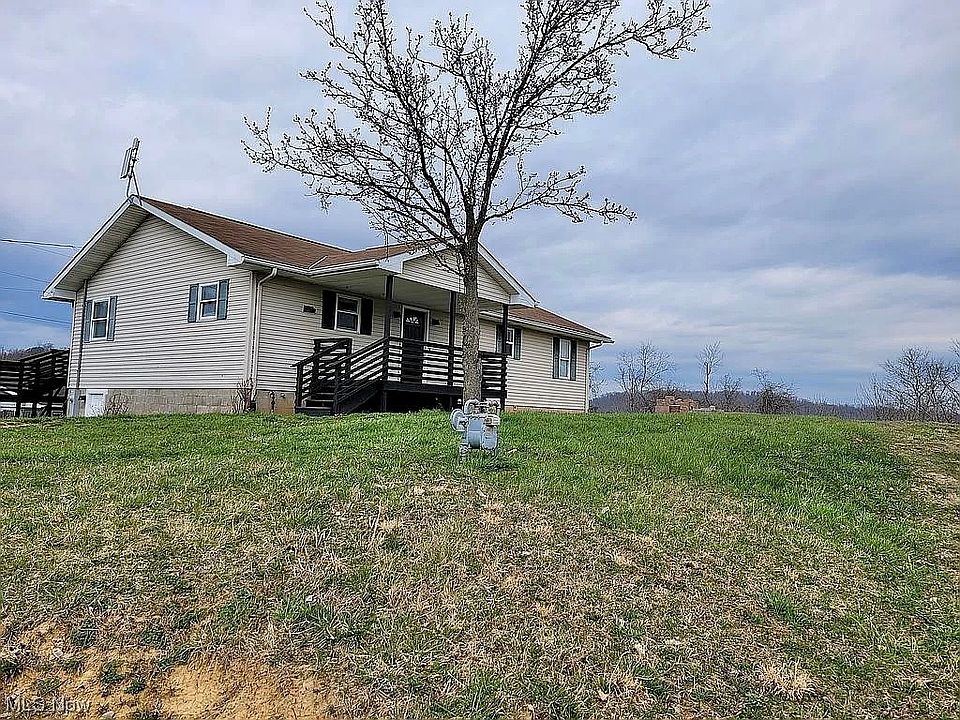 1st image of 103 Woodcrest Ln